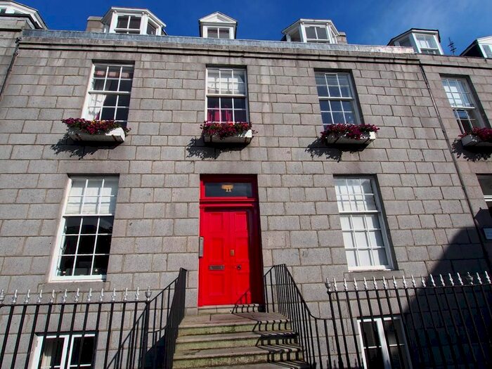 1 Bedroom Flat To Rent In Golden Square Flat, Basement Flat, AB10