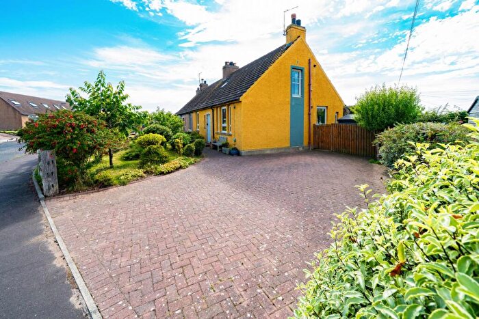 3 Bedroom Semi-Detached House For Sale In Braehead Road, Pittenweem, KY10