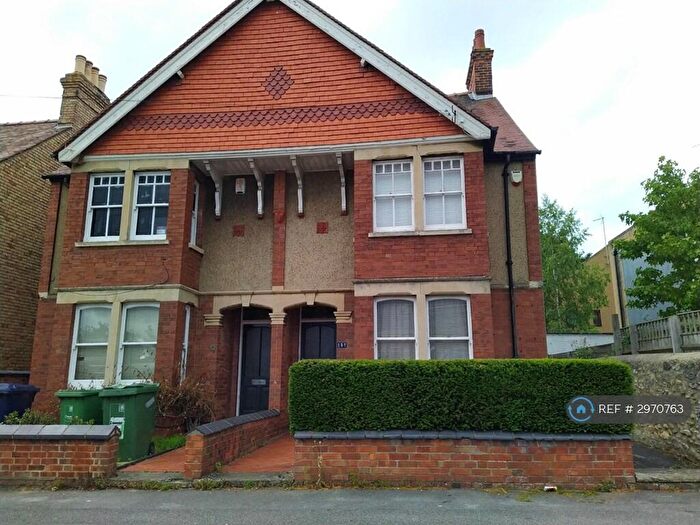 6 Bedroom Semi-Detached House To Rent In Windmill Road, Headington, Oxford, OX3