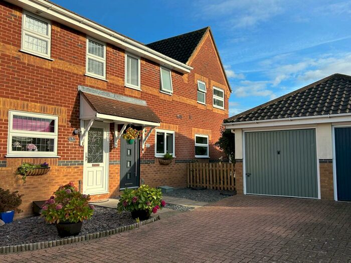 2 Bedroom Semi-Detached House To Rent In Warwick Place, Langdon Hills, SS16