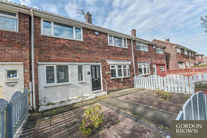 3 Bedroom Terraced House For Sale In Englefeld, Leam Lane, Gateshead, NE10
