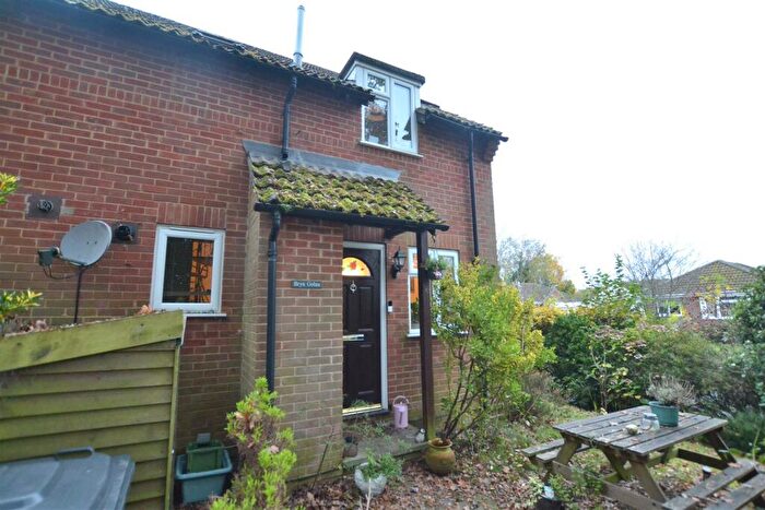 1 Bedroom House To Rent In Hawkwell, Church Crookham, GU52