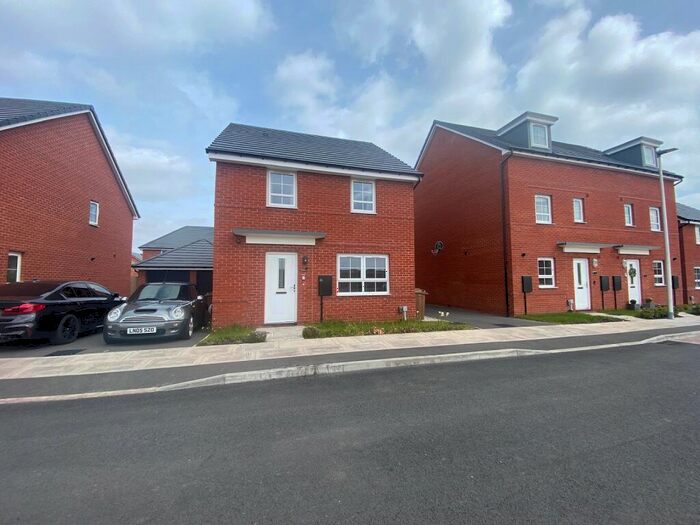 4 Bedroom Detached House To Rent In Calverton Drive, Southport., PR8