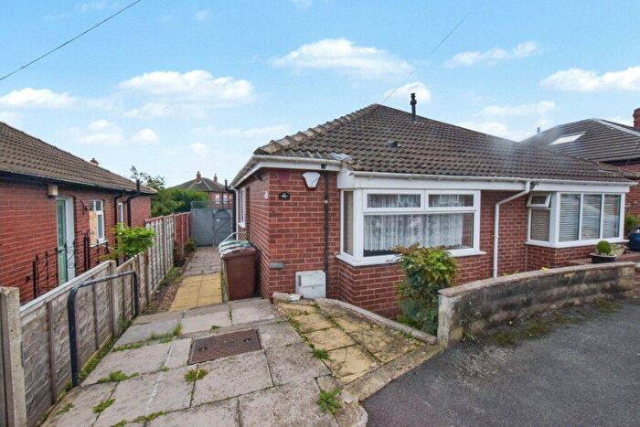 2 Bedroom Bungalow For Sale In Leysholme Crescent, Leeds, West Yorkshire, LS12
