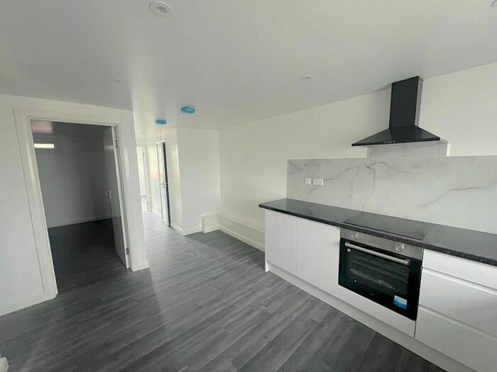 1 Bedroom Flat To Rent In Western Road, Southall, UB2