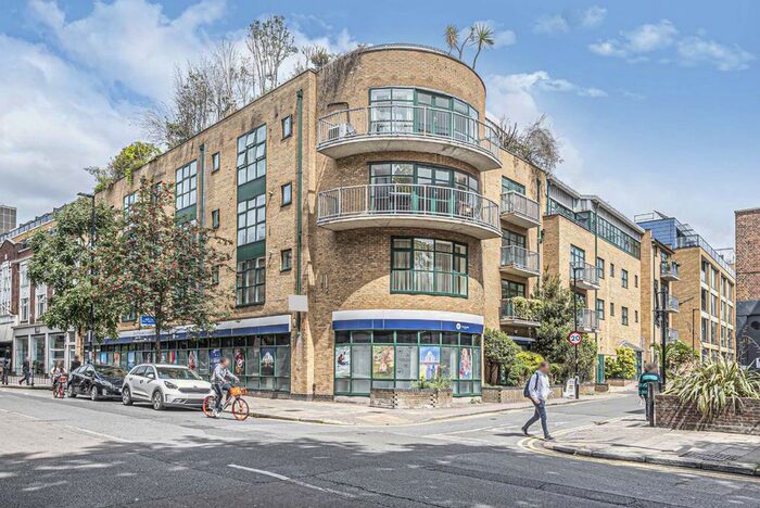 2 Bedroom Flat To Rent In Goswell Road, London, EC1V