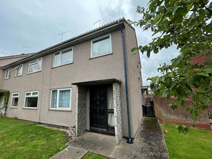 3 Bedroom End Of Terrace House For Sale In Wye Court, Thornbury, BS35