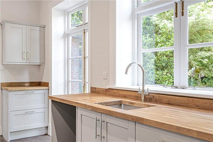 5 Bedroom Detached House To Rent In Newlands, Aldershot Road, Guildford, Surrey, GU3