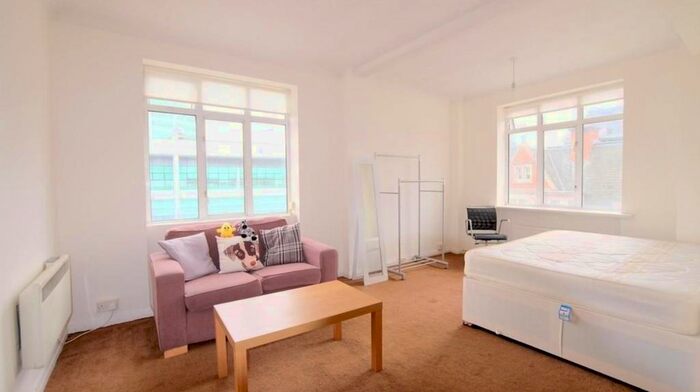 Studio To Rent In Euston Road, London, NW1