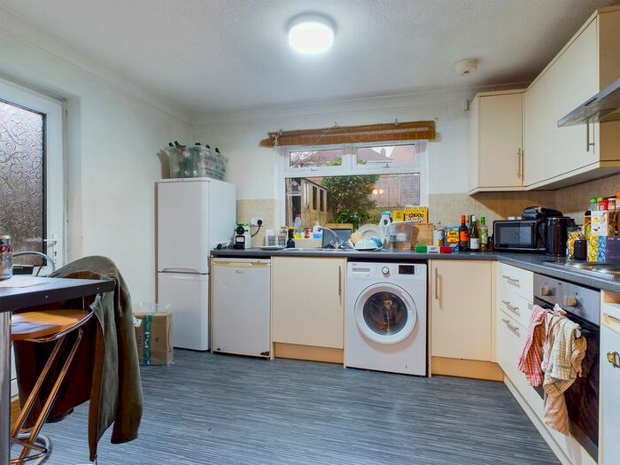 4 Bedroom Semi-Detached House To Rent In Lower Bevendean Avenue, Brighton, BN2