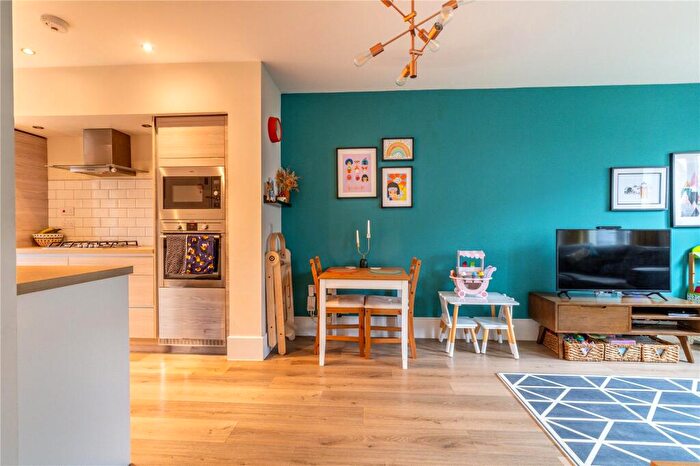 3 Bedroom End Of Terrace House For Sale In Malago Drive, Bedminster, Bristol, BS3