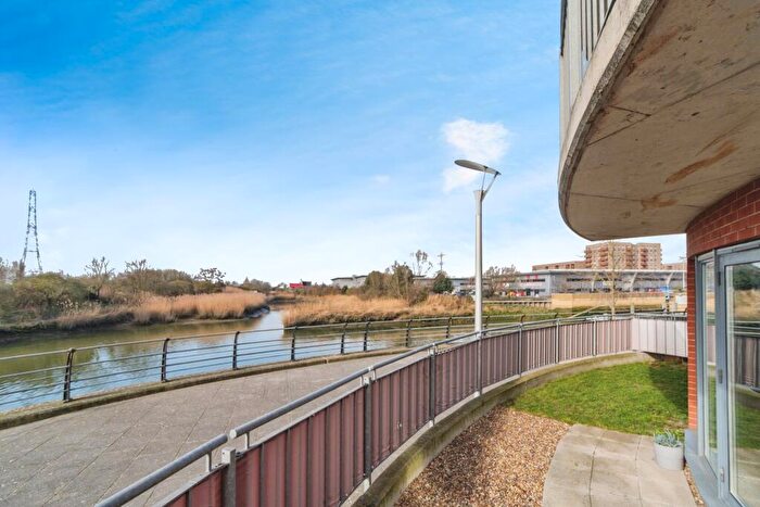 1 Bedroom Flat For Sale In Spring Place, Barking, IG11