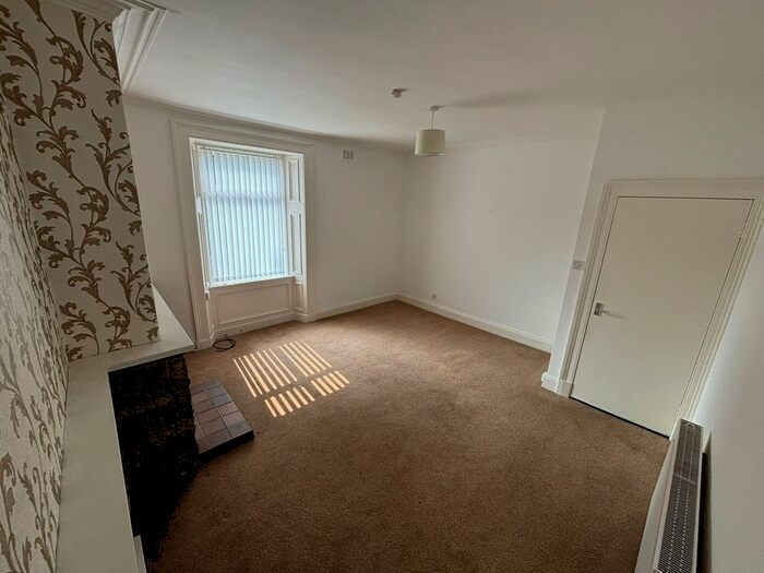 2 Bedroom Flat To Rent In Lothian Street, Hawick, TD9