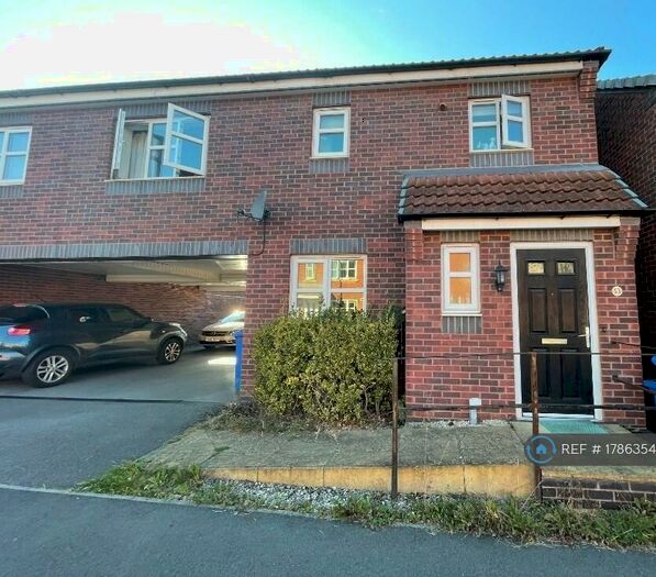 3 Bedroom Semi-Detached House To Rent In Girton Way, Derby, DE3