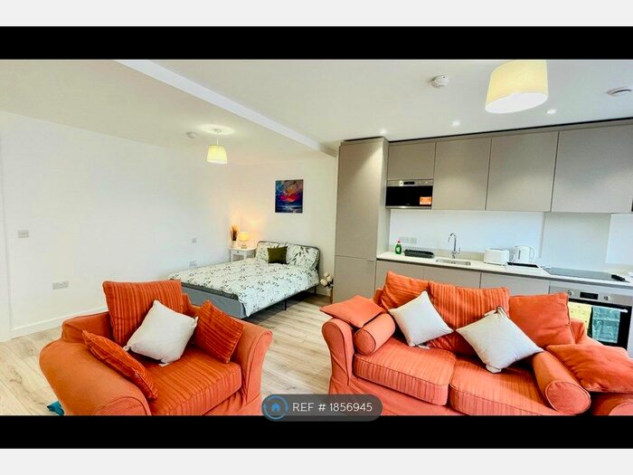 Studio To Rent In Alexandra Street, Southend-On-Sea, SS1