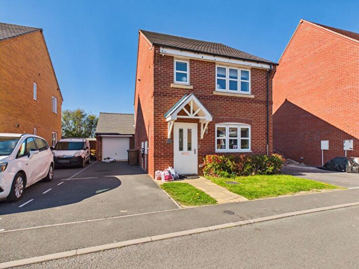 3 Bedroom Detached House To Rent In Radcliffe Way, Littleover, DE23