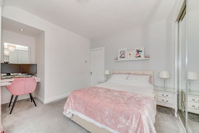 2 Bedroom Semi-Detached House For Sale In Wingfield Crescent, Sheffield, S12