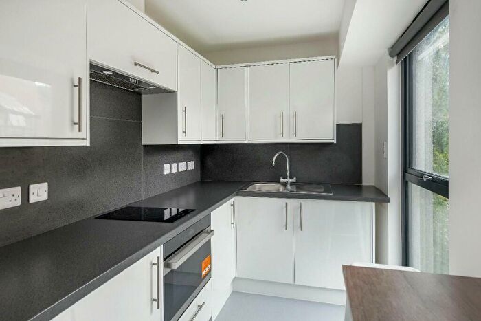 Studio To Rent In Banglo House, Lower Bristol Road, BA2