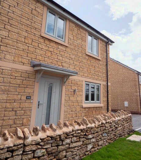 3 Bedroom Semi-Detached House For Sale In Lower Stanton St Quintin, Chippenham, SN14