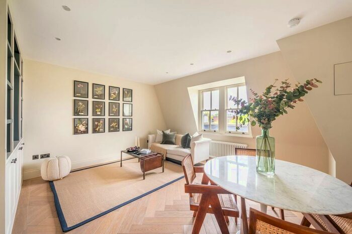 1 Bedroom Flat For Sale In Westbourne Park Road, Notting Hill, London, W11