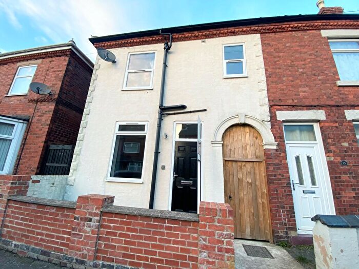 2 Bedroom Terraced House To Rent In Selwyn Street, Hillstown, S44