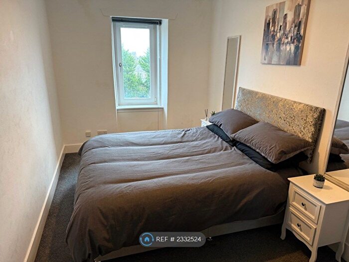 1 Bedroom Flat To Rent In Top Floor, Aberdeen, AB25