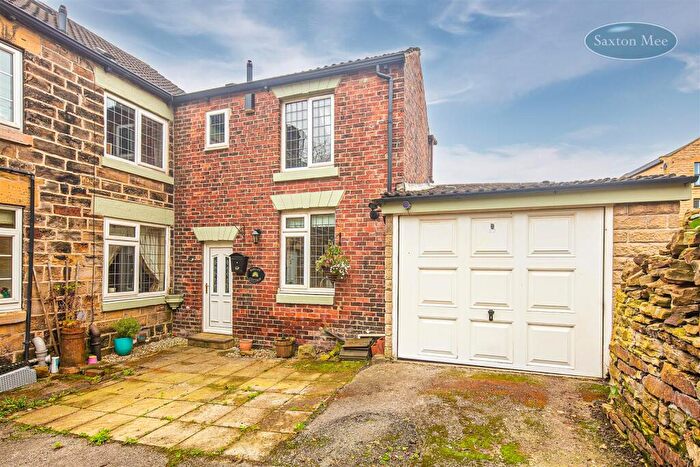 4 Bedroom Cottage For Sale In Fox Hill Road, Birley Carr, Sheffield, S6