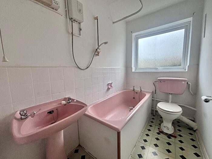 1 Bedroom Studio To Rent In Windermere Court, East Drive, Brighton, BN2