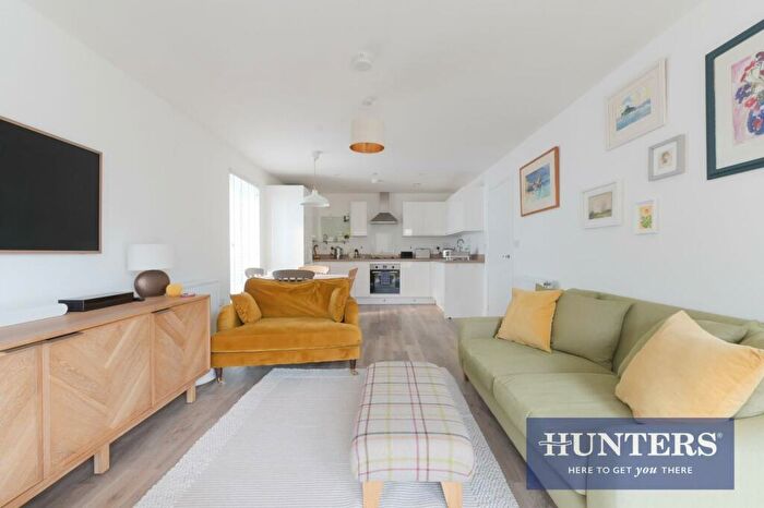1 Bedroom Flat For Sale In Gunpowder Road, Worcester Park, KT4