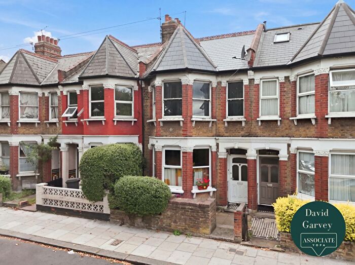 1 Bedroom Flat For Sale In Belmont Road, London, N17