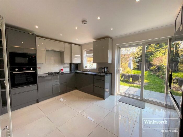 3 Bedroom Detached House To Rent In Orchard Close, Wembley, HA0