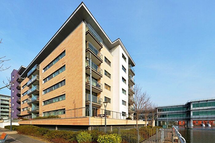 3 Bedroom Flat To Rent In Latitude Court, London, E16