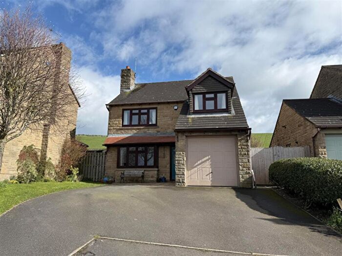 4 Bedroom Detached House For Sale In Epsom Way, Kirkheaton, Huddersfield, HD5