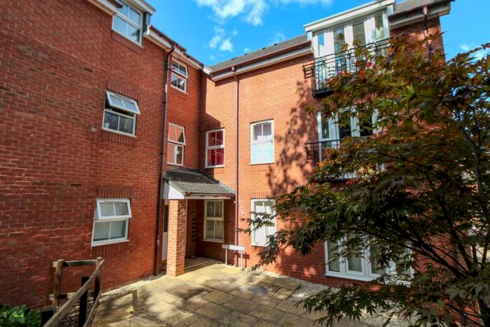 1 Bedroom Apartment To Rent In Romani Close, Warwick, CV34
