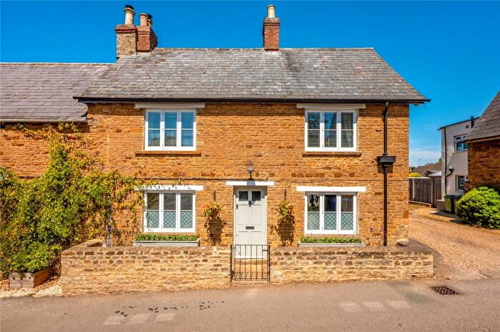 3 Bedroom End Of Terrace House For Sale In Richmond Street, Kings Sutton, Oxfordshire, OX17