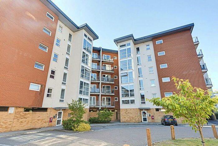 1 Bedroom Flat To Rent In Clarkson Court, AL10