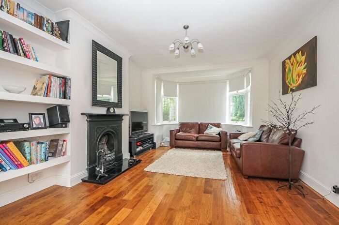 4 Bedroom House To Rent In The Chase, Bromley, Kent, BR1