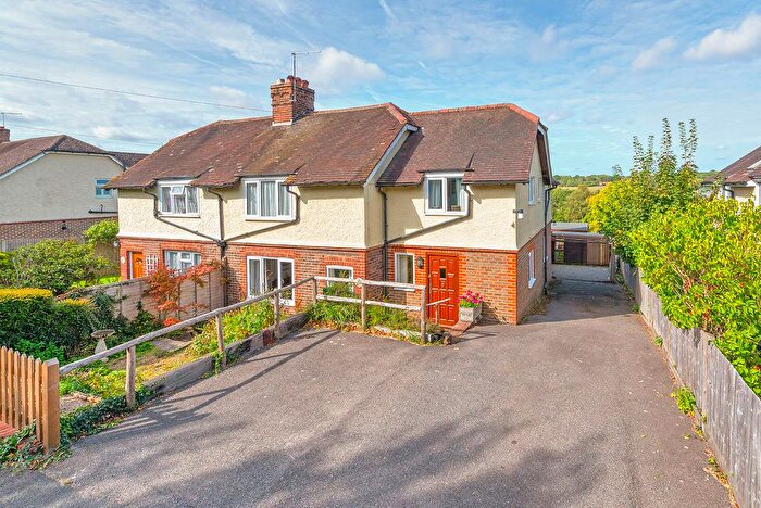 4 Bedroom Semi-Detached House For Sale In Maidstone Road, Tonbridge, TN12