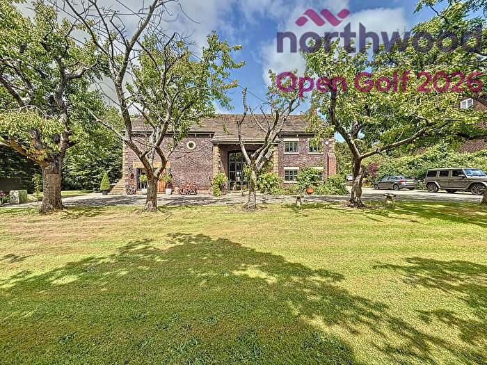 4 Bedroom Barn Conversion To Rent In Open Golf Southport Road, Southport, Southport, L40