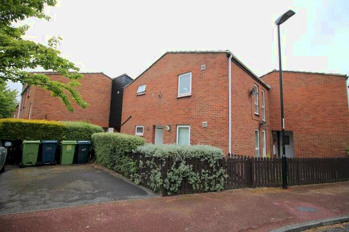 1 Bedroom Flat To Rent In Eddleston, Washington, NE38