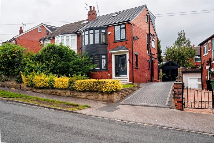 4 Bedroom Semi-detached House For Sale In Chelwood Avenue, Moortown, LS8