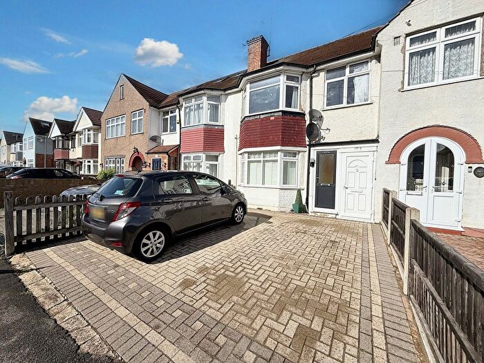 1 Bedroom Flat To Rent In Granville Road, Uxbridge, UB10
