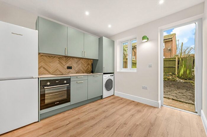 1 Bedroom Flat To Rent In Fingal Street, Greenwich, SE10