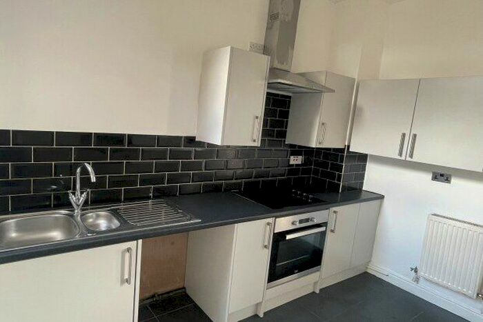 2 Bedroom Property To Rent In Tottington Road, Bury, BL8