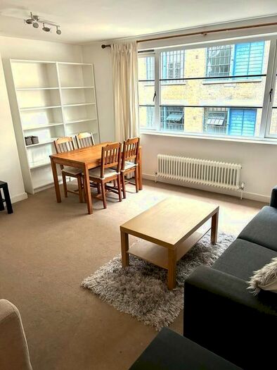 2 Bedroom Flat To Rent In Tanners Yard, Long Lane, London, SE1