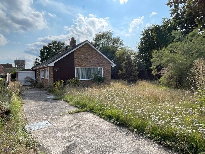 3 Bedroom Bungalow For Sale In Myrtle Road, Hethersett, Norwich, NR9