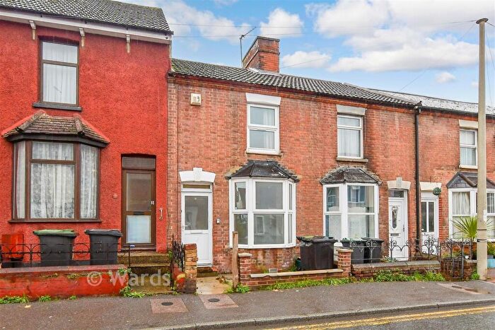 2 Bedroom Terraced House For Sale In Malling Road, Snodland, Kent, ME6