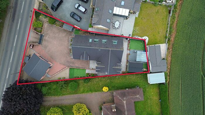 4 Bedroom Detached House For Sale In Ackworth Road, Purston Jaglin, WF7