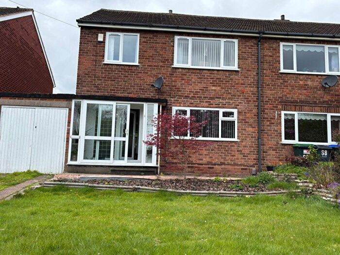 3 Bedroom Semi Detached House To Rent In Whitecrest, Great Barr, Birmingham, B43