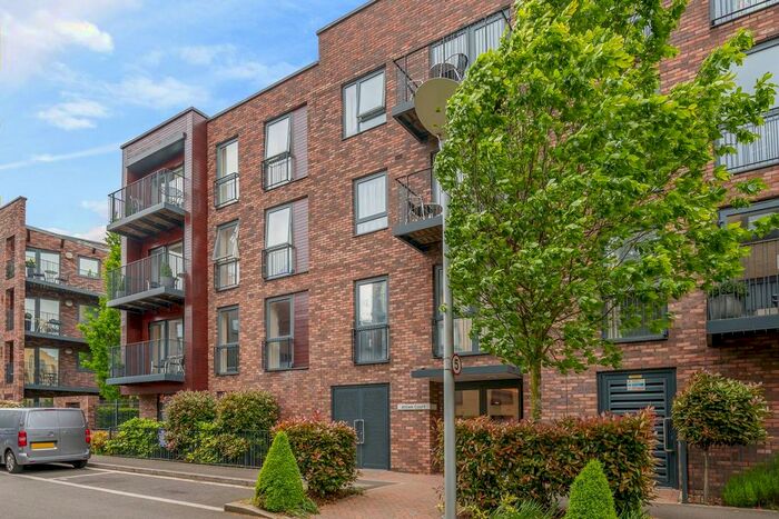 2 Bedroom Flat To Rent In Attlee Court, Stanmore, HA7